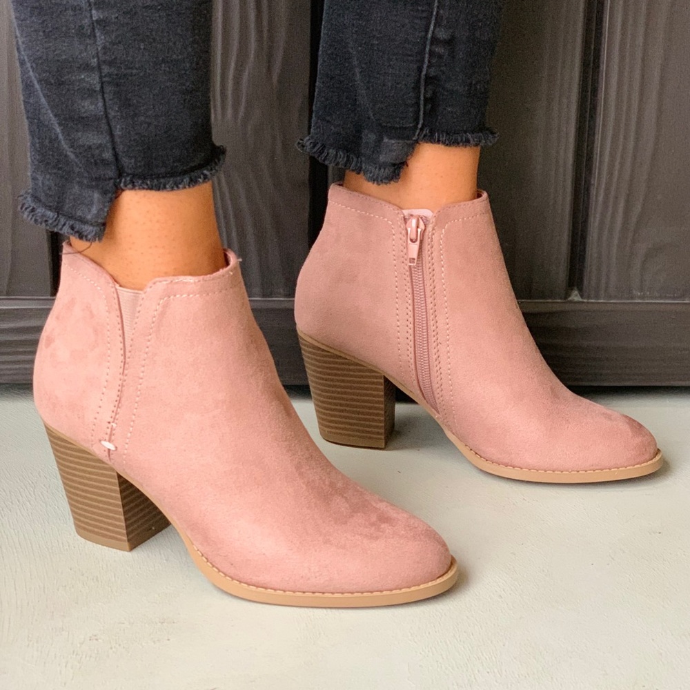 Distressed Blush Chic Chunky Heel Ankle Booties - Picture 1 of 7